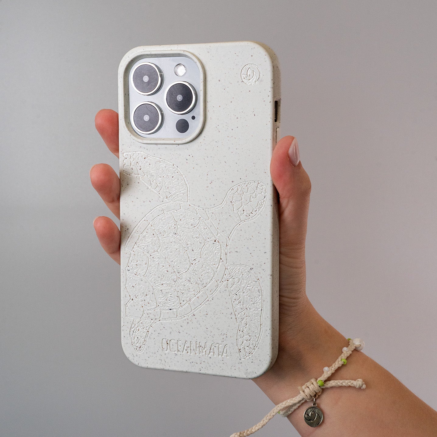 iPhone 18 Pro / 17 Pro Hülle - Schildkröte bunt - "Kura-Kura" - nachhaltig