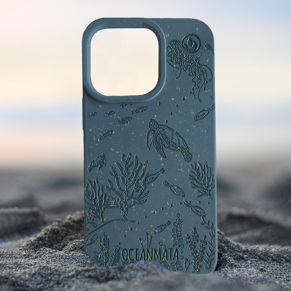 iPhone 11 Hülle 'TURTLE Family' - blau - nachhaltig