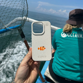 iPhone 15 pro max Hülle - Clownfisch weiß - "Mr.Clown-Fish" - nachhaltig