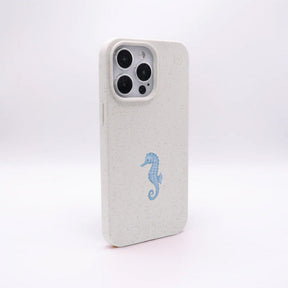 iPhone 15 pro Hülle - Seepferdchen weiß - "SeahorseTale" - nachhaltig