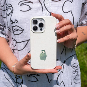 iPhone 15 Hülle - Pinguin weiß - "HappyPinguin" - nachhaltig