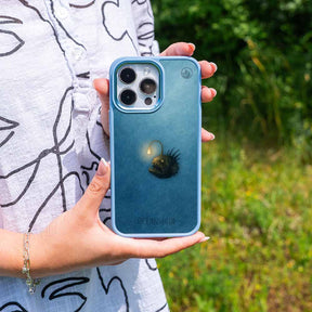 iPhone 15 pro max Hülle - Anglerfisch blau - "Sour" - nachhaltig